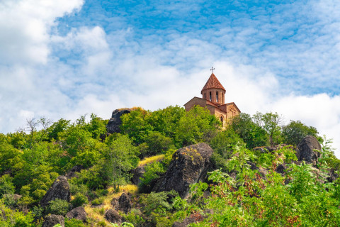 Վրացական ընդդիմությունում Ադրբեջանին մեղադրել են անհարգալից վերաբերմունքի մեջ՝ Կուրմուխի տաճարի շուրջ ստեղծված իրավիճակի կապակցությամբ