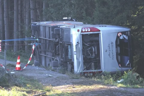 В Баварии перевернулся туристический автобус: погибли два человека