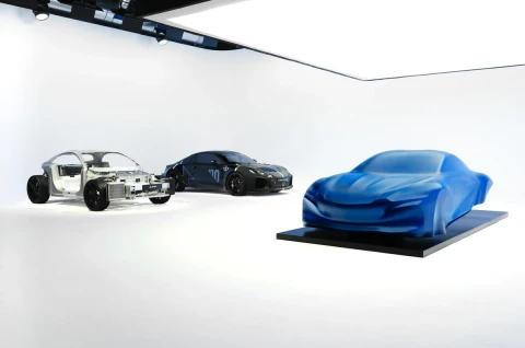 Французская Alpine готовит электрический спорткар A110 с силуэтом в духе Concorde