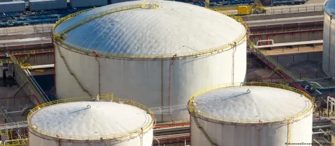 Газохранилища Германии заполнены лишь на 57,6%: правительство поручило увеличить запасы