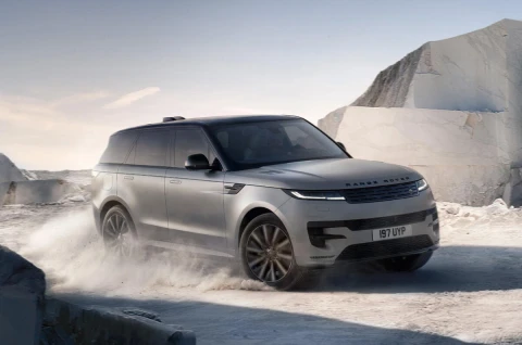 Range Rover Sport впервые стал электромобилем и получил 542 лошадиные силы