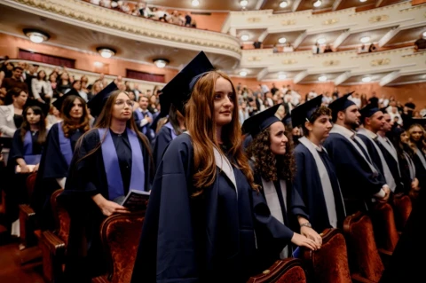 Ֆրանսիական համալսարանն ավարտում է մասնագետների նոր սերունդ. դիպլոմ, միջազգային կրթություն և դռներ դեպի հիանալի կարիերա
