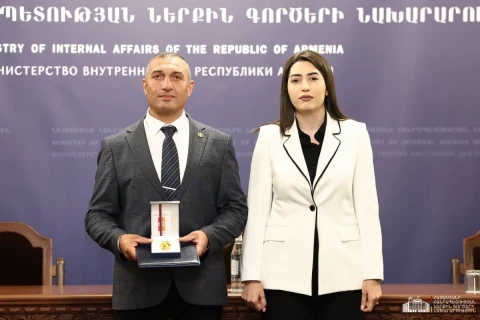 Անհատական խրախուսանքը նաև կոլեկտիվ աշխատանքի գնահատանք է․ Արփինե Սարգսյանը պետական պարգևներ է հանձնել (ֆոտո)