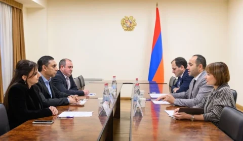 Դավիթ Թադևոսյանն ընդունել է «Մայքրոչիփ Թեքնոլոջիի» ներկայացուցիչներին (ֆոտո)