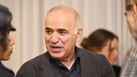 Գարի Կասպարովը հայտարարել է, որ ԱՄՆ-ն ու Լիտվան իրեն զգուշացրել են սպանության վտանգի մասին