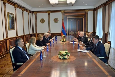ՀՀ նախագահն ընդունել է «Գալուստ Գյուլբենկյան» հիմնադրամի հոգաբարձուների խորհրդի նախագահին