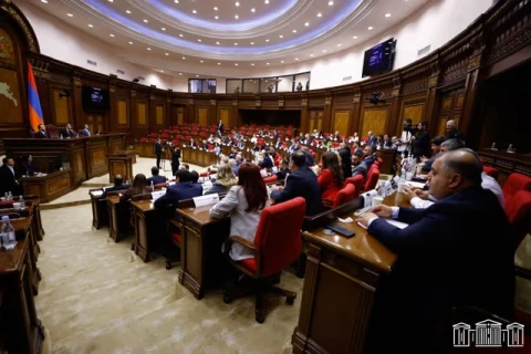 В парламенте Армении проходит правительственный час
