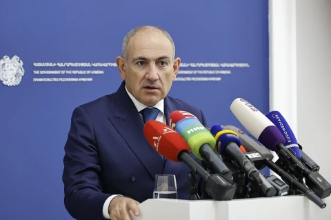 Ես էլ ասեմ` ՀՀ նոր Ռուսաստանի չվերածվի. Փաշինյանի արագանքը՝ Մեդվեդեւին