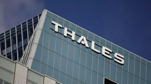 Во Франции расследуют подозрения в коррупции при зарубежных сделках Thales, в том числе в Азербайджане