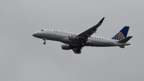 United Airlines-ի արտակարգ ազդանշան տված ինքնաթիռը վայրէջք է կատարել Կանադայում