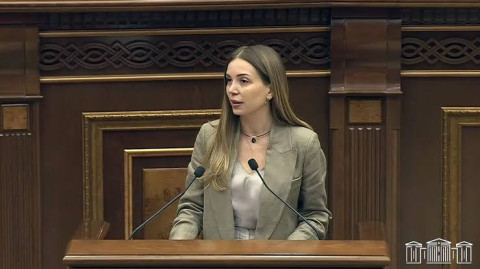 Էլի՞. Աննա Գրիգորյանը քննադատել է վարկերի մշտական ներգրավման վերաբերյալ իշխանությունների քաղաքականությունը