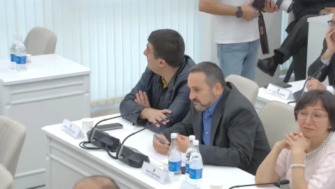 Оппозиционер: Вы нас держите за дураков или ведете мэрию по пути авторитаризма?