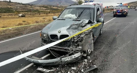 Աշտարակ-Եղվարդ ճանապարհին բախվել են «BMW X5»-ը և «Scania» բեռնատարը․ կան վիրավորներ