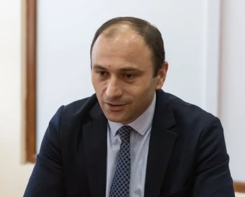 «Ես խաբել չեմ կարող». ինչու է հրաժարական տվել Բարձրագույն կրթության և գիտության կոմիտեի նախագահը