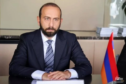 Глава МИД: Баку продолжает поднимать вопрос об изменении Конституции Республики Армения