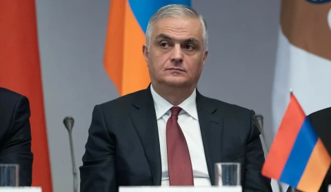 Вице-премьер Армении попытался объяснить, на каком основании были переданы Азербайджану участки дороги Горис-Капан