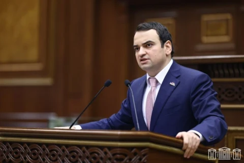 Проценты по кредитам для населения не снижаются: «Сильная Армения» задала кандидату от правящей партии ряд неудобных вопросов