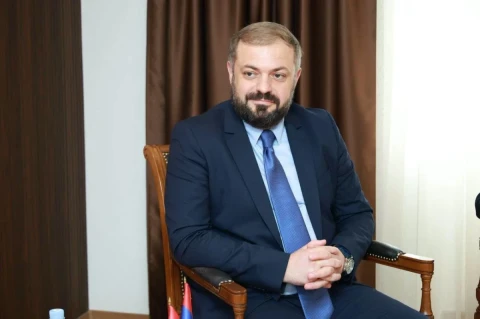 Սոցհարթակում իմ անունով բացվել է կեղծ օգտահաշիվ, խնդրում եմ չարձագանքել հաղորդագրություններին․ Պապոյան