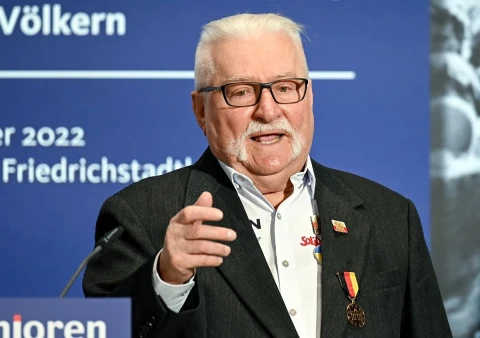 Экс-президент Польши Лех Валенса заявил о поддержке Туска на фоне кризиса вокруг Конституционного трибунала