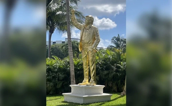 Golfweek: на гольф-курорте Трампа установили его позолоченную статую