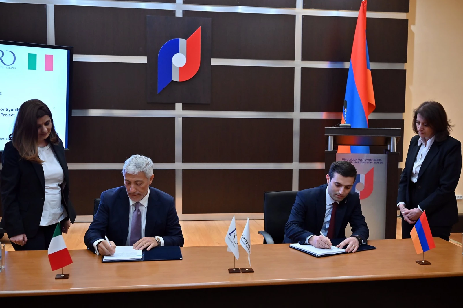 Տարածաշրջանային լոգիստիկ հանգույց․ մեկնարկել է Սյունիքի մաքսային և լոգիստիկ կենտրոնի կառուցման ծրագիրը. ՊԵԿ