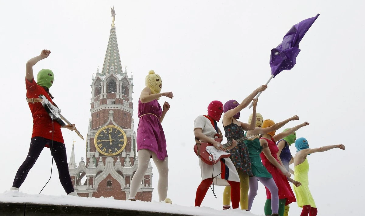 Россия внесла панк-группу Pussy Riot в перечь террористов и экстремистов