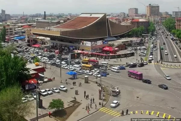 «Ռոսիա մոլ»-ի ավտոկայանատեղիում հայտնաբերվել է տղամարդու մարմին