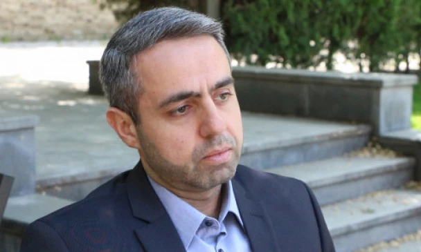 Փաշինյանի` բժշկուհու հետ միջադեպում վարքագիծը պարունակում է ՔՕ 329-րդ հոդվածով նախատեսված հատկանիշներ. իրավաբան