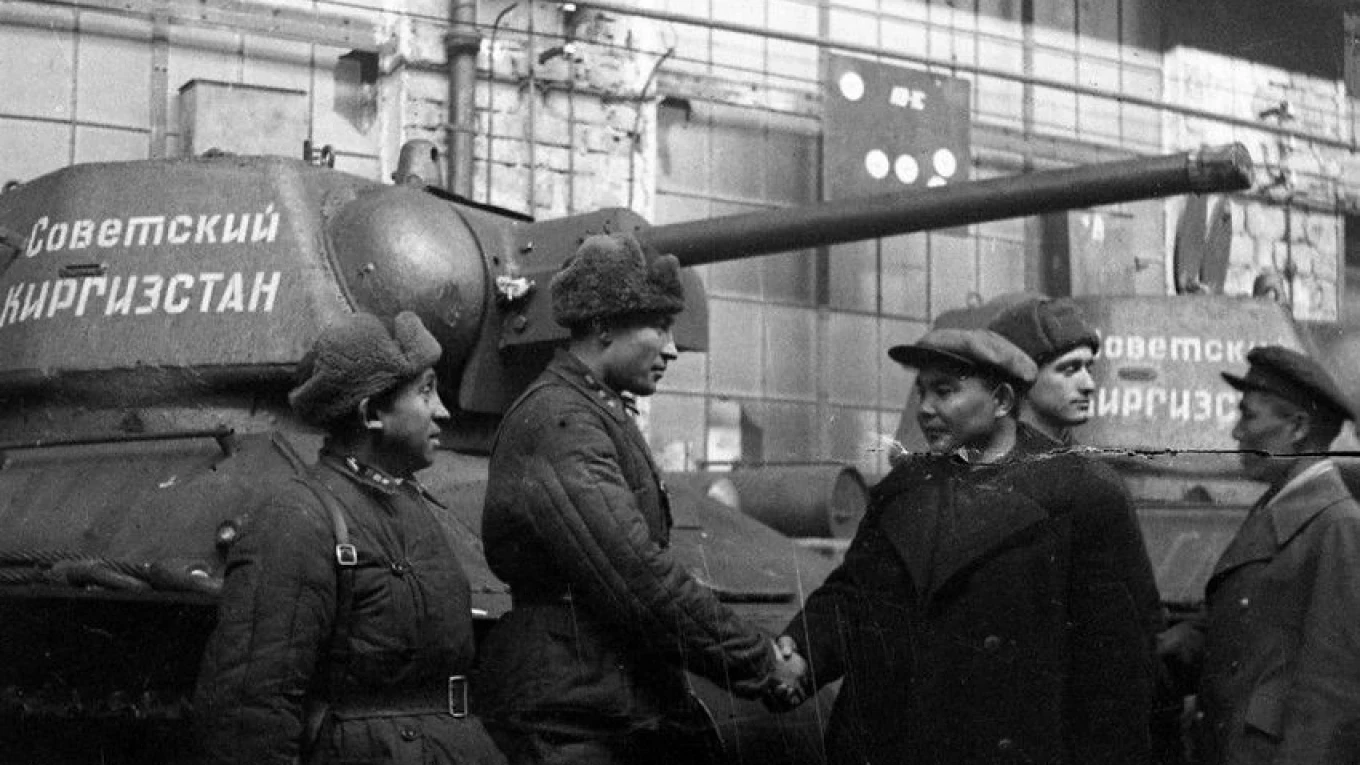 Россия потребовала от Кыргызстана отказаться от термина «колония» в учебниках истории