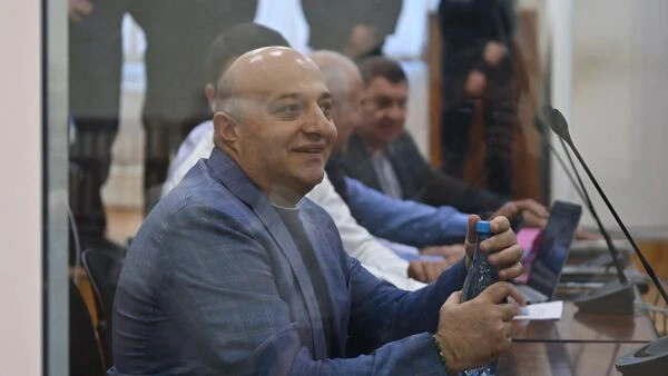 Артур Саргсян останется под домашним арестом ещё 2 месяца: суд отклонил ходатайство
