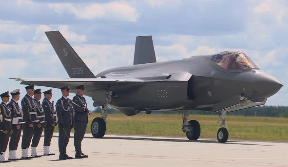 Польша официально приняла на вооружение истребители F-35