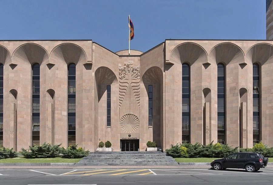 Նոր նշանակումներ Երևանի քաղաքապետարանում