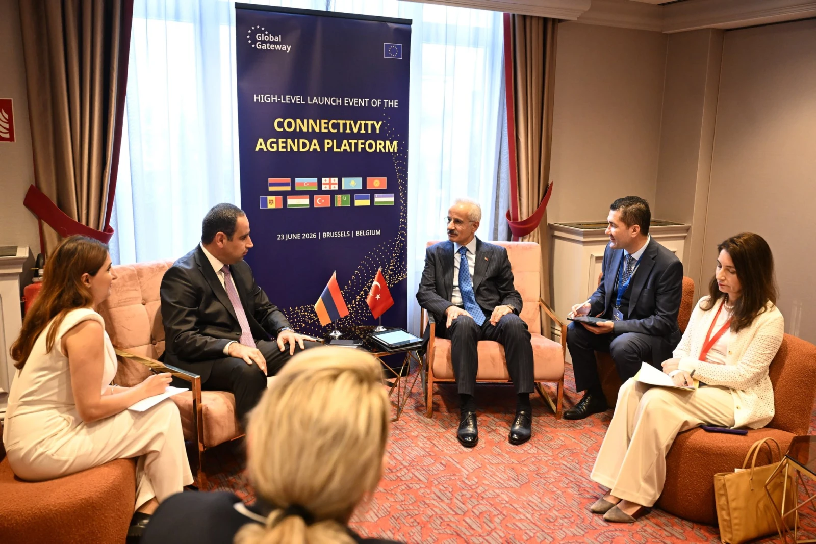 Խուդաթյանն ու Ուրալօղլուն քննարկել են Հայաստանի և Թուրքիայի միջև տրանսպորտային հաղորդակցության վերականգնումը