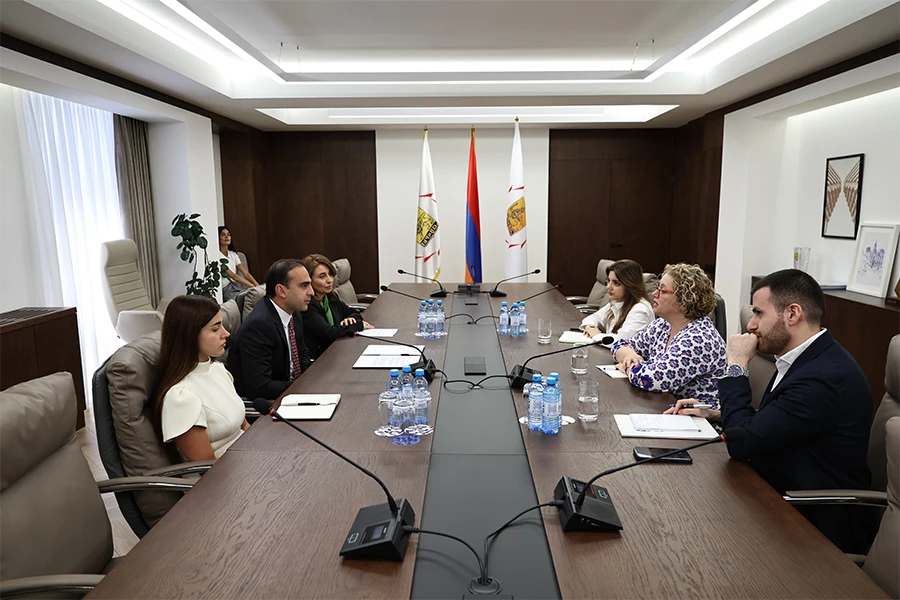 Երևանը բաց է նորարար գաղափարների, առաջատար տեխնոլոգիաների ու կայուն ներդրումների համար. Ավինյանը՝ ՄԹ դեսպանին