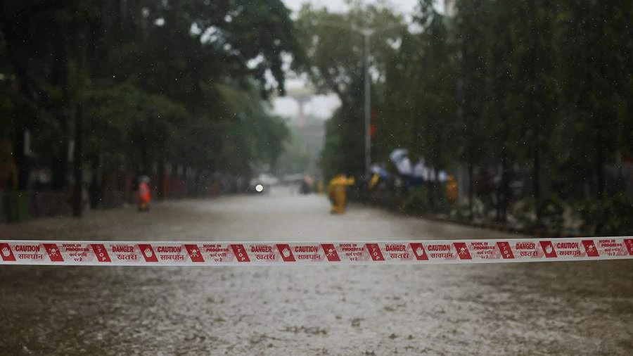 Six people killed in Mumbai floods