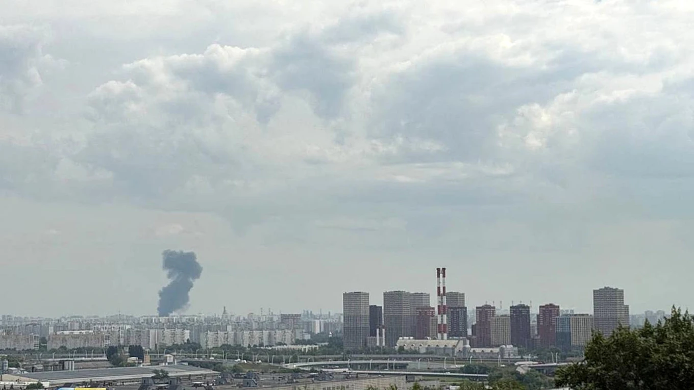 Moscow oil refinery catches fire again after drone attack