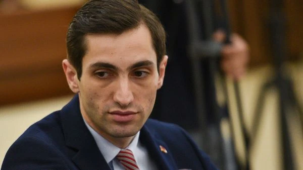 Давид Хажакян покинул ряды партии «Светлая Армения»