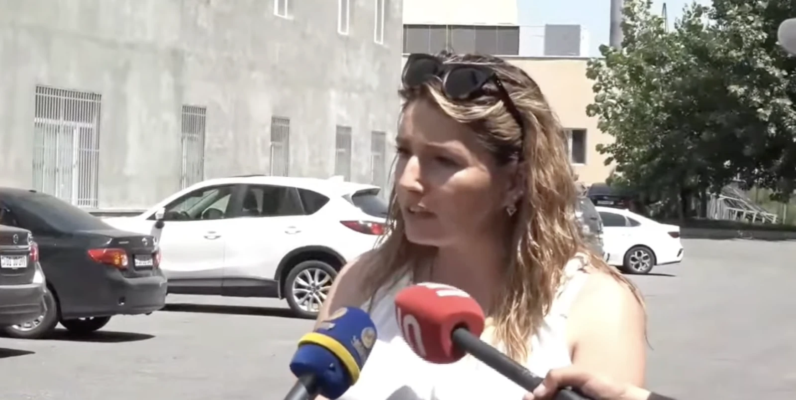 Сотрудники завода «Мульти Табак» в Армении вышли на акцию протеста с требованием возобновить работу предприятия