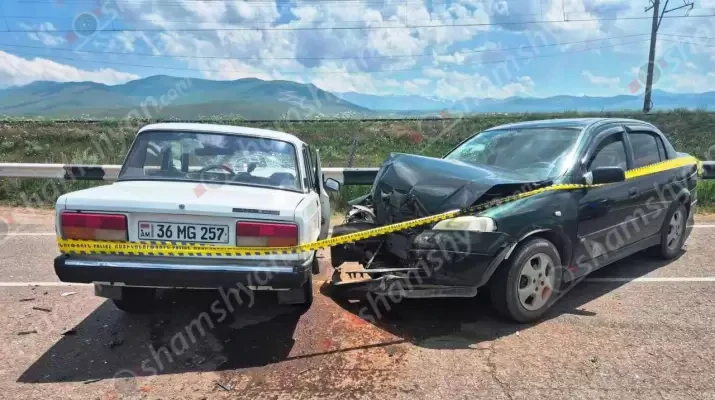 Շատվան գյուղի խաչմերուկում բախվել են «ՎԱԶ 2107»-ը և «Opel Astra»-ն․ կա վիրավոր