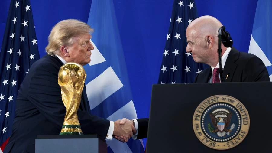 Трамп вступился за президента ФИФА