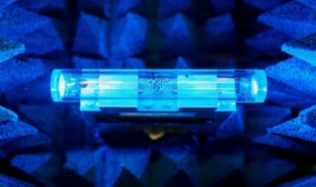 A quantum sensor for detecting radio signals on the battlefield has been developed in the US