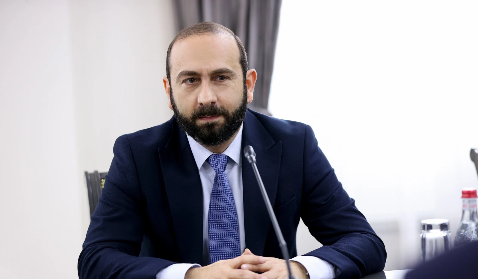 Արարատ Միրզոյանը 5 օրով չվճարվող արձակուրդ է մեկնում
