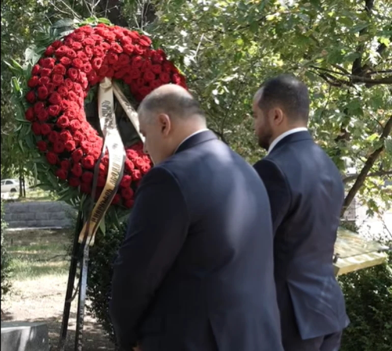 Opposition "Strong Armenia" Faction MPs honor victims of Assyrian genocide in Ottoman Empire
