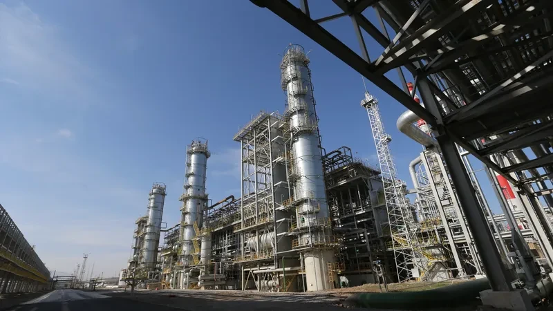 Казахстан усилил антитеррористическую защиту нефтегазовых объектов на Каспии