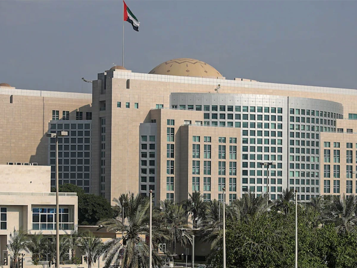 UAE suspends all trade, financial transactions with Iran