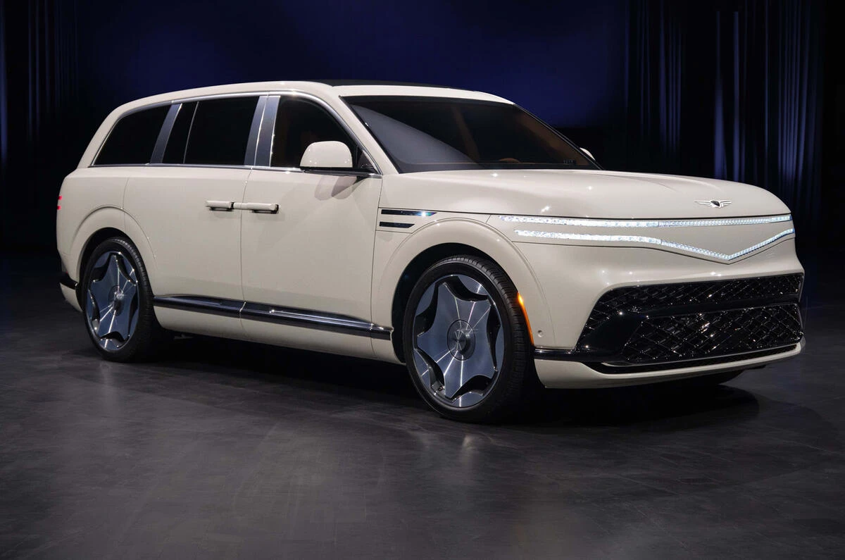Genesis выходит в высшую лигу: новый электрокроссовер GV90 соперничает с Bentley и Rolls-Royce