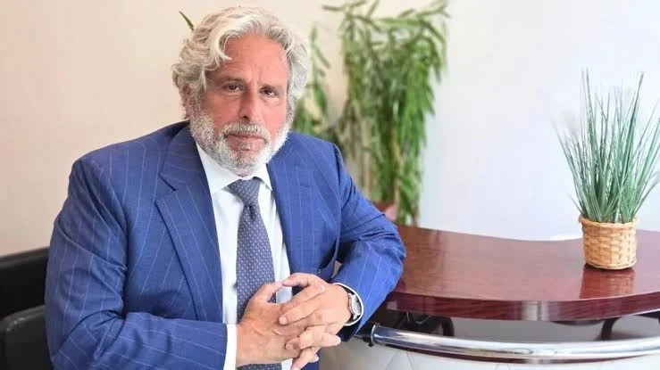 Փաշինյանն իրեն Աստծուց վեր է դասում՝ հարձակվելով Հայ առաքելական եկեղեցու վրա. Ռոբերտ Ամստերդամ