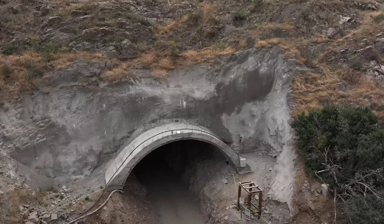 Քաջարան-Ագարակ հատվածում կառուցվող՝ Մեղրին շրջանցող թունելի շինարարությունը շարունակվում է (վիդեո)