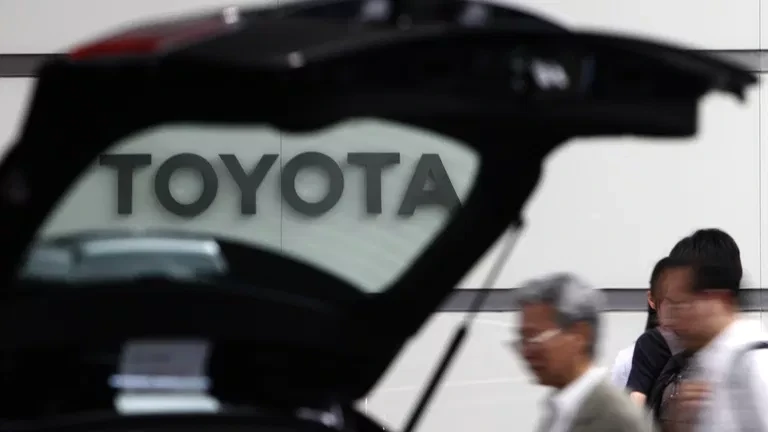 Reuters: Toyota и Honda могут сократить производство в Канаде из-за пошлин США
