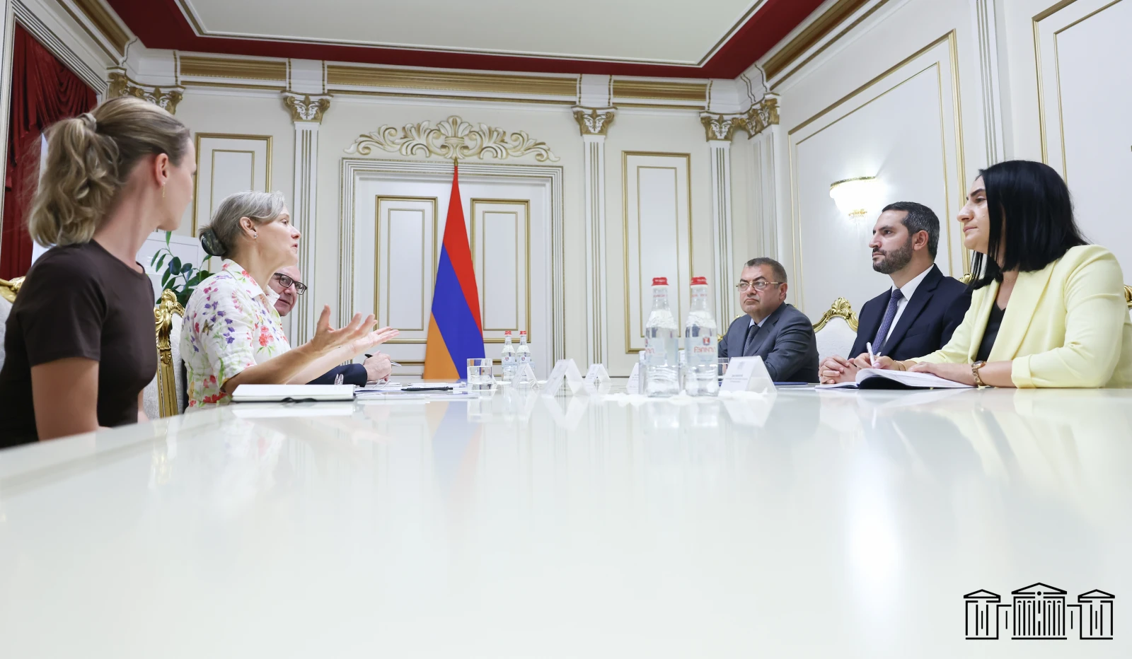 ԱԺ նախագահը և Շվեդիայի դեսպանը կարևորել են երկկողմ համագործակցության զարգացման անհրաժեշտությունը